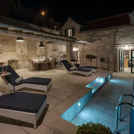 Lipa Dora Murvica (Brac)